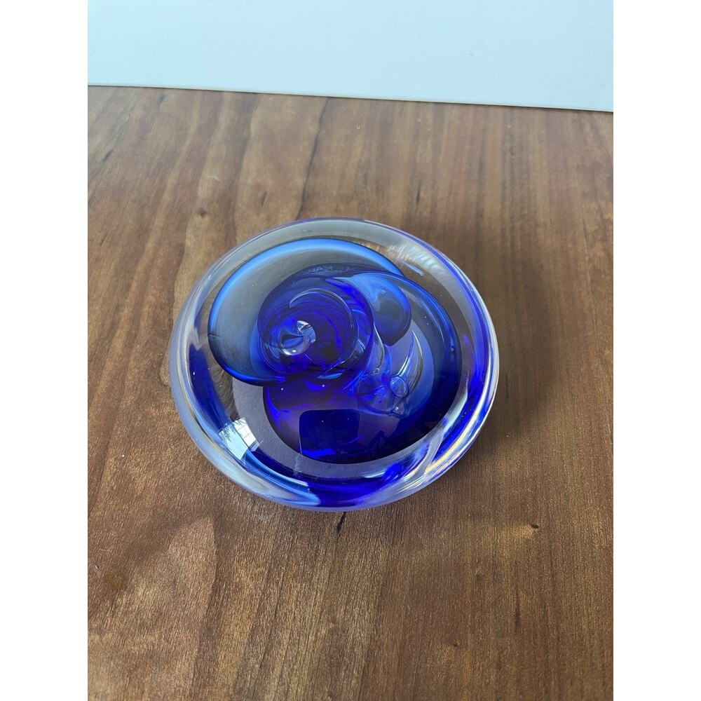 Jim Karg Signed Paperweight Blue Swirls Controlled Bubbles Round Squat